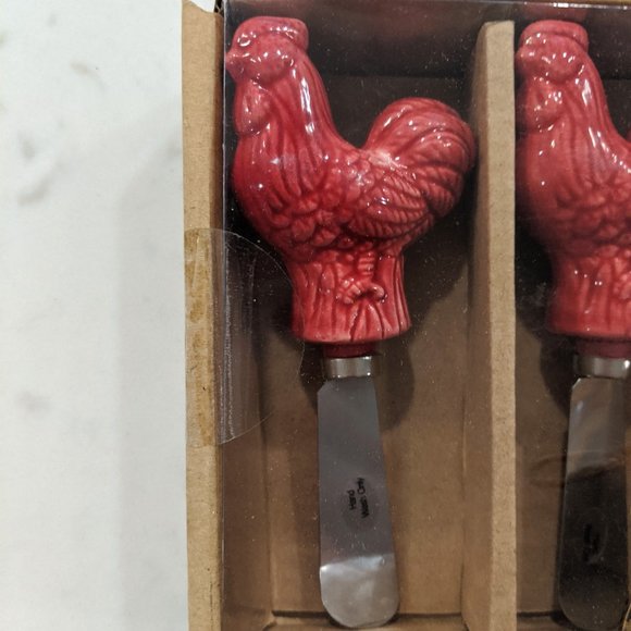 Home Essentials Rooster Spreaders and Trivet Set - Picture 3 of 4